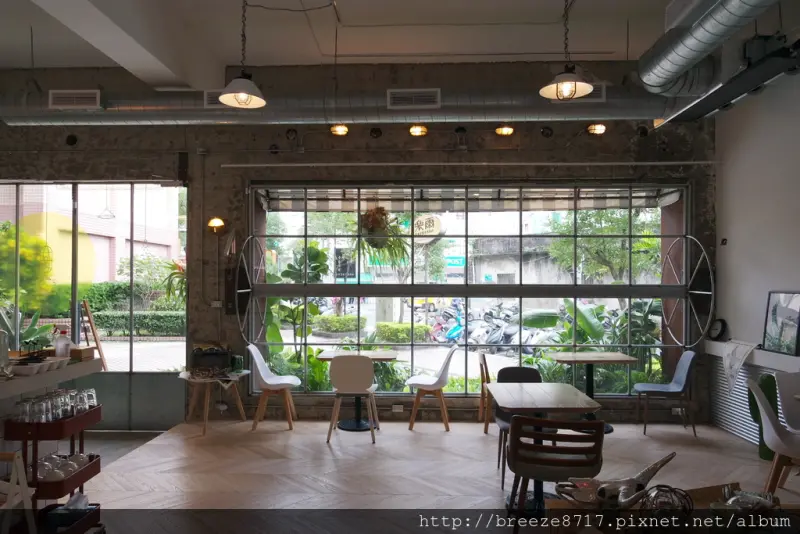 Behind You。你後面 ∣木柵之間質感與綠意的融合【台北市文山區】