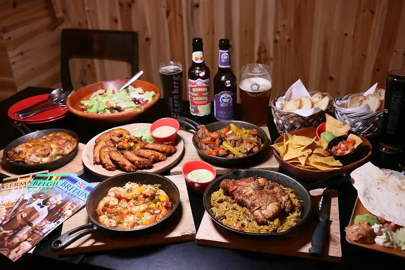 台北東區餐酒館『ABV Bar & Kitchen 加勒比海餐酒館』300款世界精釀啤酒，東區聚餐，異國美食，多人分享餐，菜單價位，運動球賽直播(捷運忠孝敦化站)