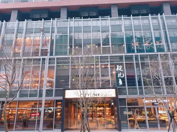 【citylink松山貳號店/TSUTAYA BOOKSTORE蔦屋書店】台北松山新地標/全球最美書店/2018寒假過年用餐新選擇