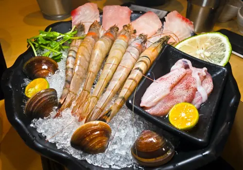 滾吧 Qunba 鍋物,888吃半公斤的肉還有豪華海鮮盤