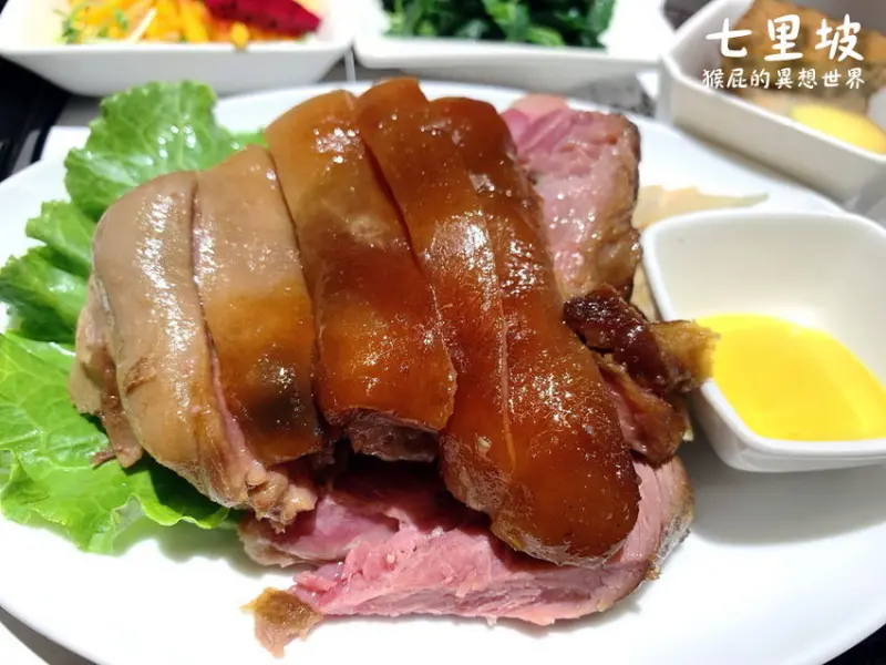 台東在地人推薦的紅藜餐廳！德國豬腳、椒麻雞套餐很好吃！紅藜紅麴傻傻分不清楚！