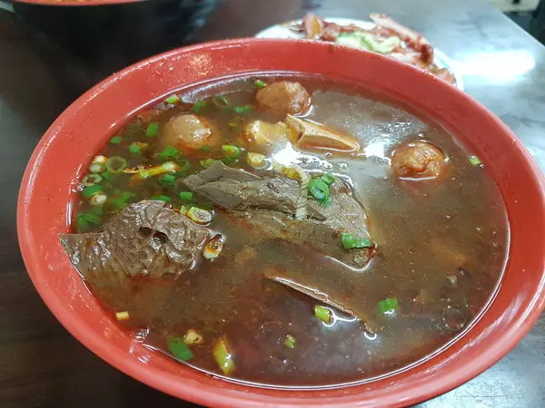 台北美食》楊家將麻辣專賣店。台式。麻辣湯底加豆腐絕配。南京復興站