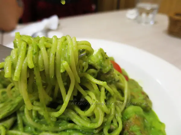 NEW HOUSE     ..(新光) 家樂福成功店              