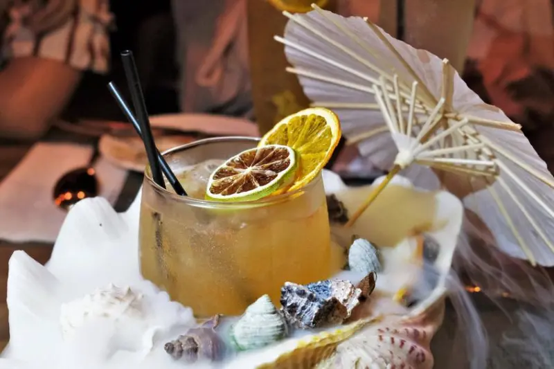 悄悄話餐酒館｜法國米其林一星級主廚私房料理！浮誇花式調酒女生最愛！特色自製多款茶酒基底！台北餐酒館推薦、東區餐酒館推薦、東區餐廳推薦、大安餐酒館推薦、台北米其林料理、台北法式推薦、台北高級料理推薦