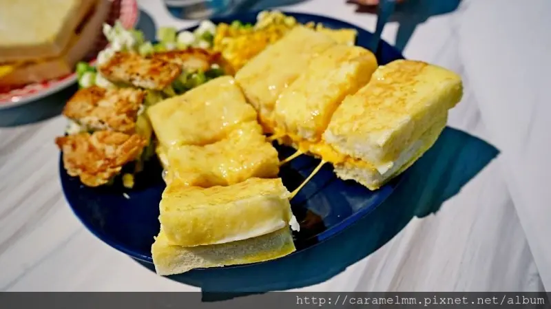 【苗栗頭份】來初吐司吧 鐵板吐司/法式乳酪吐司/蛋餅捲 頭份早餐店、早午餐店推薦 文附菜單 建國路二段/維康牙醫對面