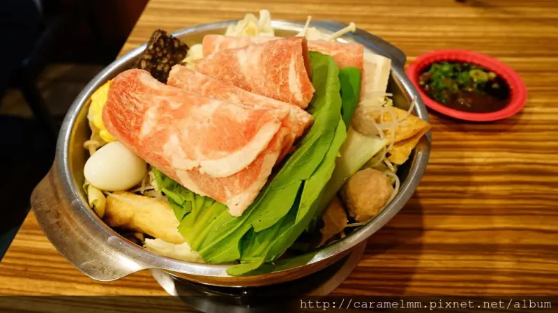 【苗栗頭份】麗媽四季鍋(頭份中央店) 頭份小火鍋 百元火鍋店 推薦 白飯、飲料、冰淇淋吃到飽 近尚順廣場