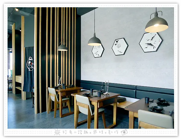 [台南食記] 太二水產 極鮮鑄鐵鍋~這一鍋有夠蝦！活體波士頓龍蝦&松阪豬海陸鍋！另售A5日本和牛、帝王蟹等頂級食材！