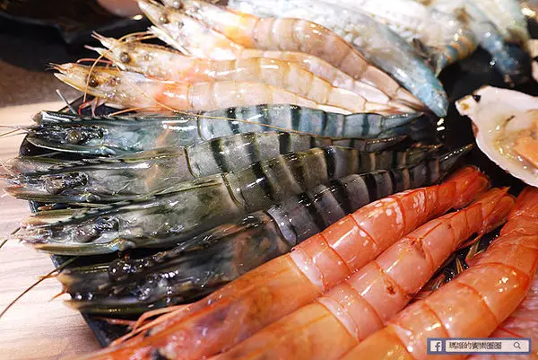 ◆新北三重【我！就厲害-三重珍饌店】四人同行送龍蝦。三重燒烤推薦。燒肉吃到飽。捷運三重國小站美食。愛評體驗團