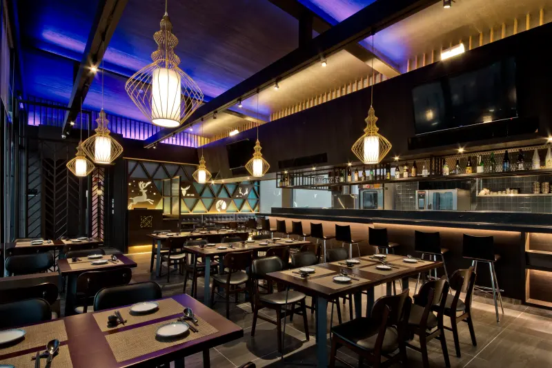 澄月燒烤酒吧-鹿港最高景觀餐廳，一覽無宜鹿港星空，燒烤鍋物應有盡有，無菜單料理，聚餐小酌的好去處。