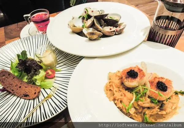 新竹竹北好吃義大利麵燉飯推薦 Lungo 朗果 蒜味白酒蛤蠣義大利麵 海膽風味干貝義大利燉飯 紅酒燉牛肉 下午茶甜點!(菜單連結)...