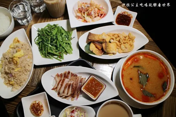 新莊泰式料理『DOUBLE泰』南洋風味料理/摩摩喳喳/芋汁香蕉/捷運輔大站