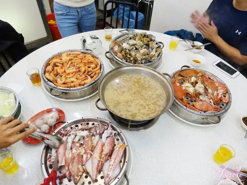 【永和美食】二月牌沙茶爐。一鍋兩吃~超鮮美人氣海鮮塔沙茶爐！澎湃美味CP值超高 - ANIKO 艾妮可美味人生