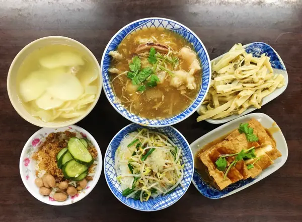 【南勢角】周記台南米糕｜古早味國民美食*