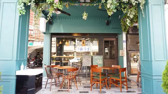 [台南美食] 朱熹漢堡 Juicy Burger-復古風澳洲M5和牛手拍漢堡 / 台南美式漢堡