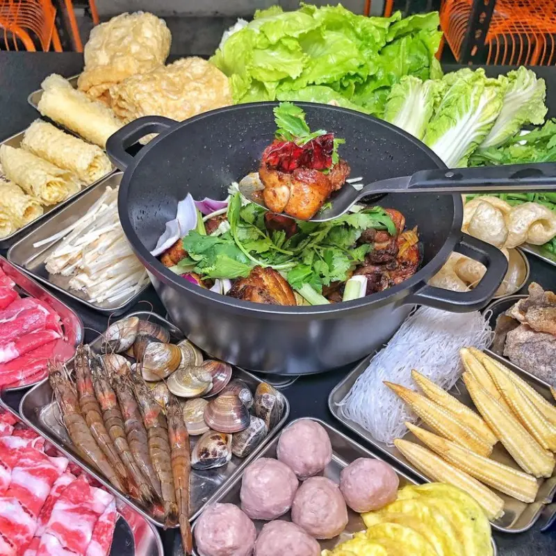 【台中 ‧ 北區】廢青。港式糖水 x 麻辣雞煲打邊爐火熱新上市 一鍋兩吃港式經典風味