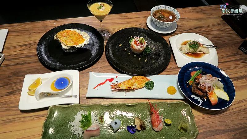 台中高CP值日本料理。手信大佬。就位於台中公益路尾端 也提供無菜單料理 現點現做的新鮮美味 好停車!備有停車場 