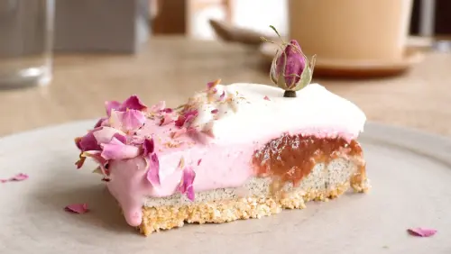  靜默中強大，曖曖內含光：《山波Simple》
