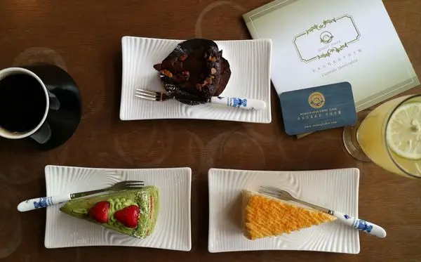 高雄前金區=<吃飽>木木江鳥衣谷~高雄千層蛋糕推薦＊日日都有新鮮口味隆重推出＊減糖讓你我吃來沒負擔＊高ＣＰ值的千層推薦＊彌月好選擇=