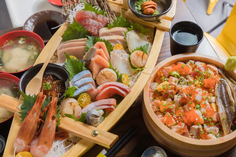 高雄美食 - 初丼鳳山家樂福店 x  滿滿的海鮮讓你有初戀的悸動