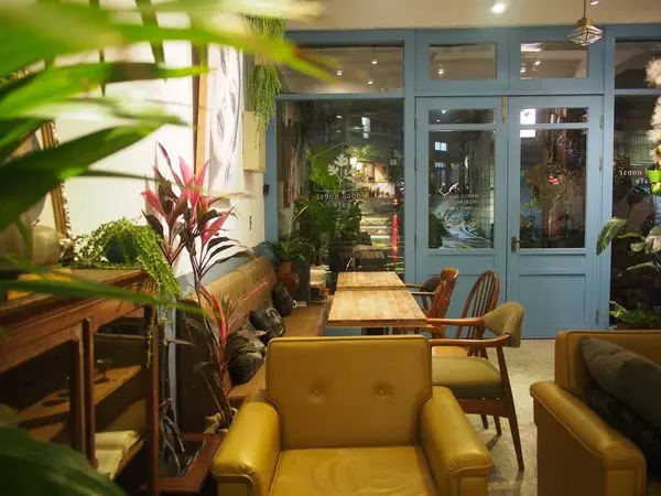 【台北咖啡廳｜淡水區】屋穀雜糧 Woogu House Cafe :) 復古舊物風格/不限時/有WIFI/供插座