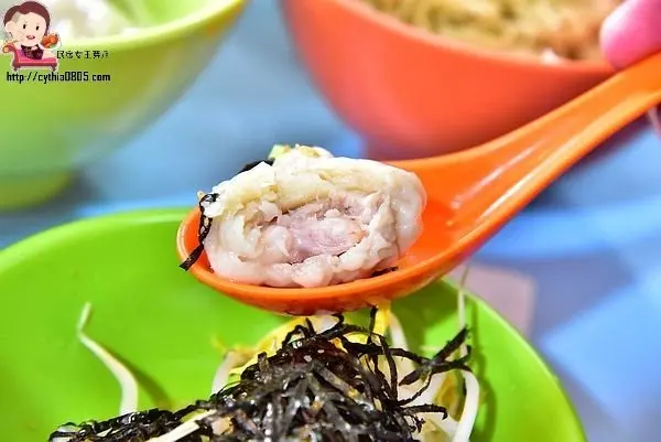 只要說出通關密語，就可以享有超值優惠的手工大餛飩套餐!!