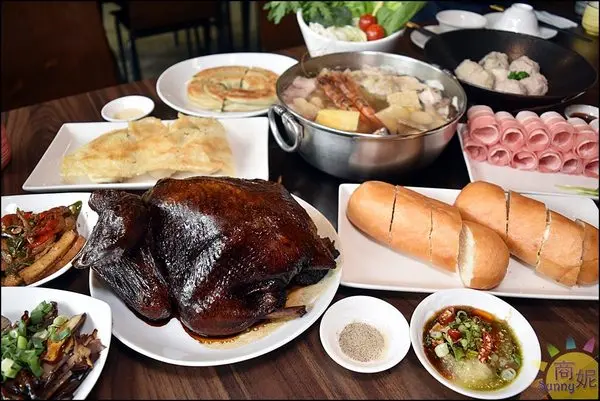 台中好吃北方麵食。手工麵食老滷燒雞自家甕醃天然發酵酸白菜道道有驚喜        
      