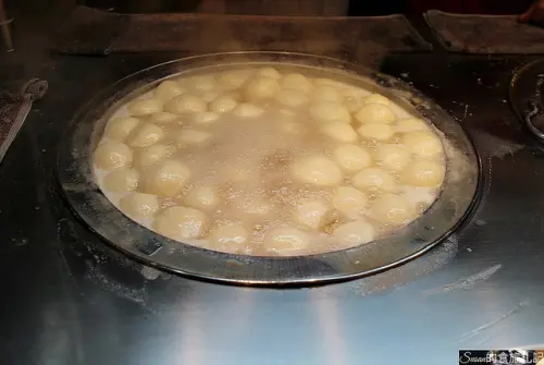 台北美食|寧夏夜市必吃林記燒麻糬 熱呼呼的燒麻糬好療癒阿