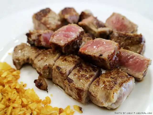 台中中區│瘋醬鐵板燒＊紐約客牛排鮮嫩欲滴超誘人！獨門醬料蒜酥好涮嘴！還有湯品米飯飲料無限吃到飽～
