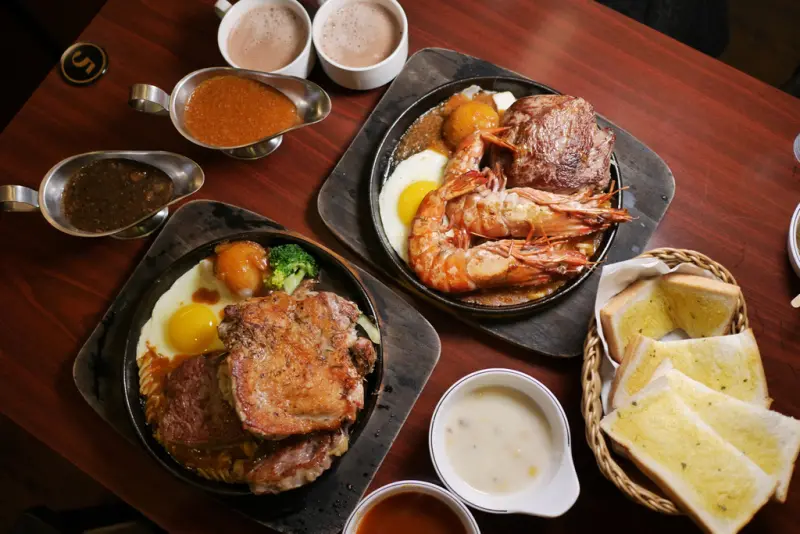 景美夜市牛排推薦｜Injoy X 獨特牛排館，2018豪華雙拼菜單，讓牛排不只是夜市牛排（台北市文山區／景美捷運站）