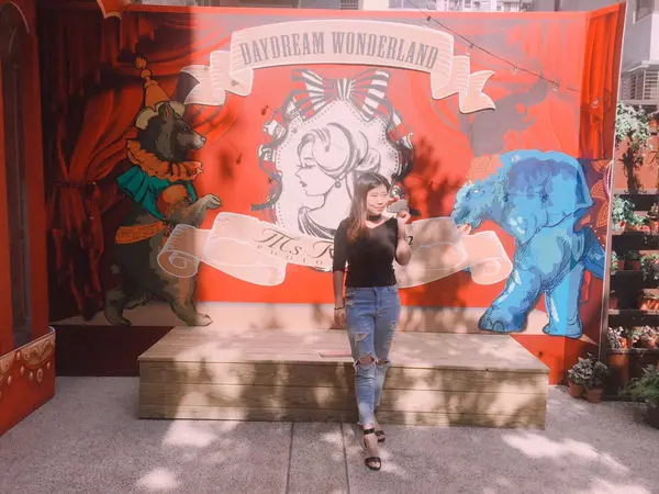 「台中」芮本小姐婚攝👰無敵美的造景 搭配聖誕🎄佳節 無人知道的新境地 攝影師📹用手機拍也讓我們愛的❤️不要不要