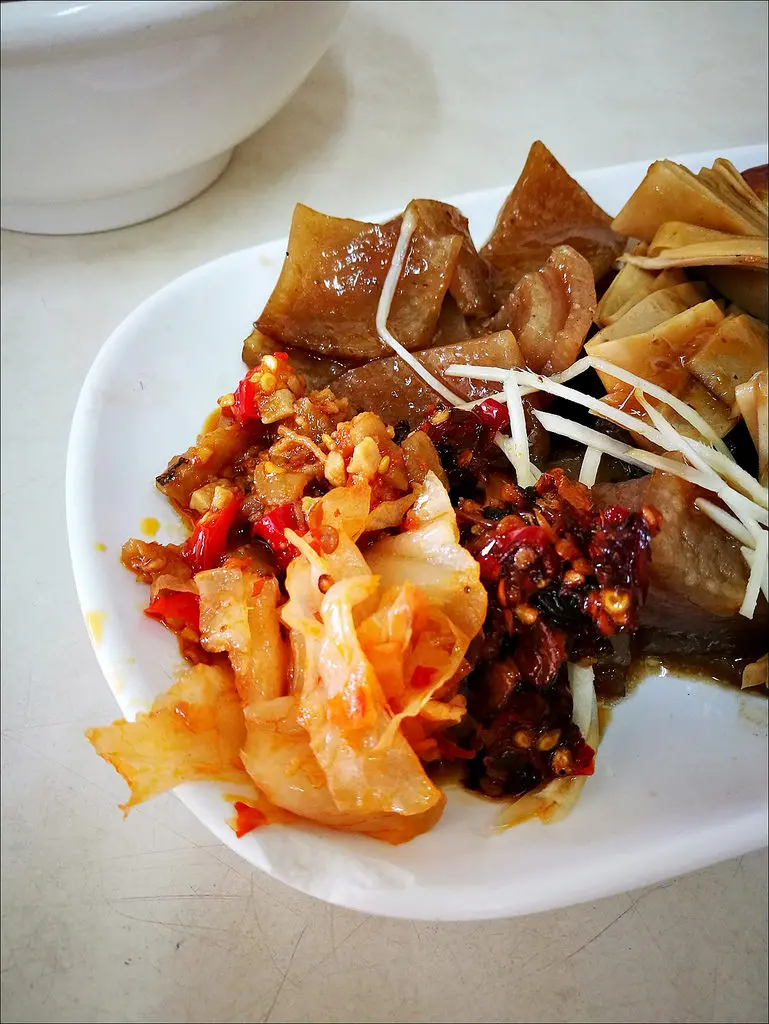 [台中] 塩水麵店 勤美誠品草悟道旁平價麵店 辣椒小魚一定要加一下