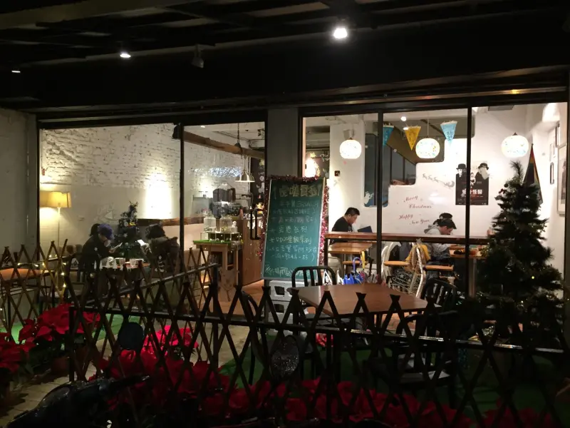 【台北】師大商圈悄悄之旅、寵物友好店家『虎噗食多』