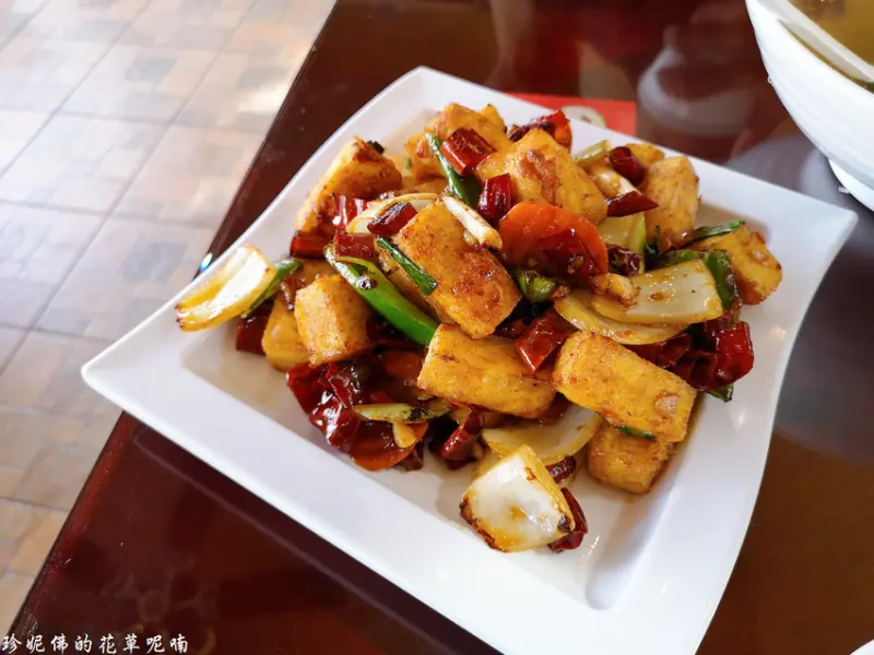 【南投-鹿谷鄉】阿東窯烤雞鹿谷初鄉店 7-11旁