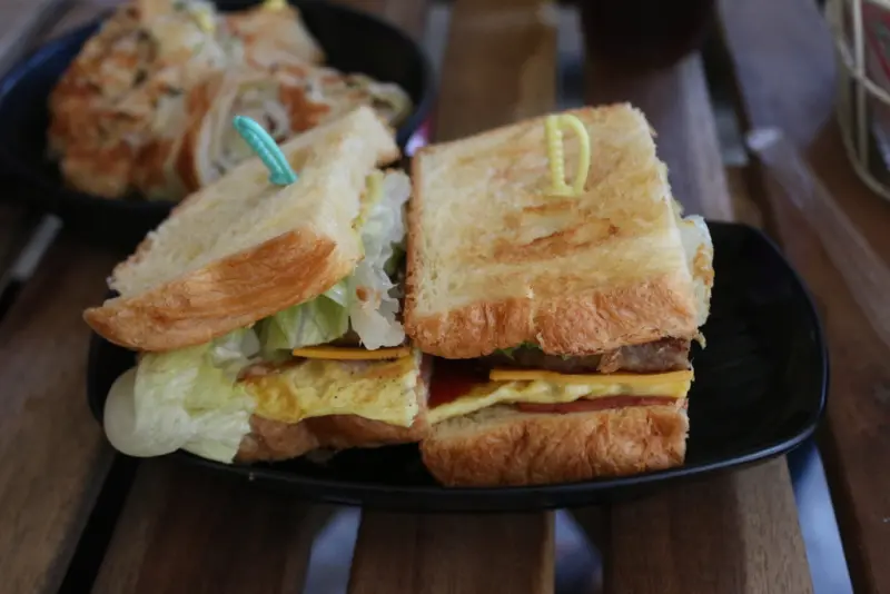 台南東區-小孩先生手作吐司&蛋餅 樸實美味的早午餐