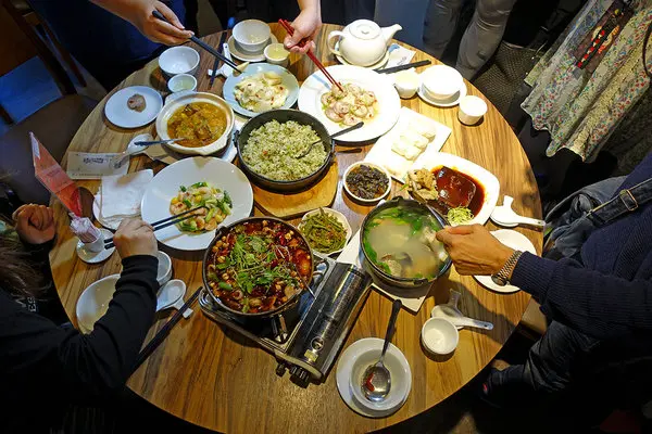 食旅三峽-初芯初蒔，三峽北大餐廳推薦，結合美食、藝術及廚藝教室，大廚駐店、充滿美學的中式料理餐廳