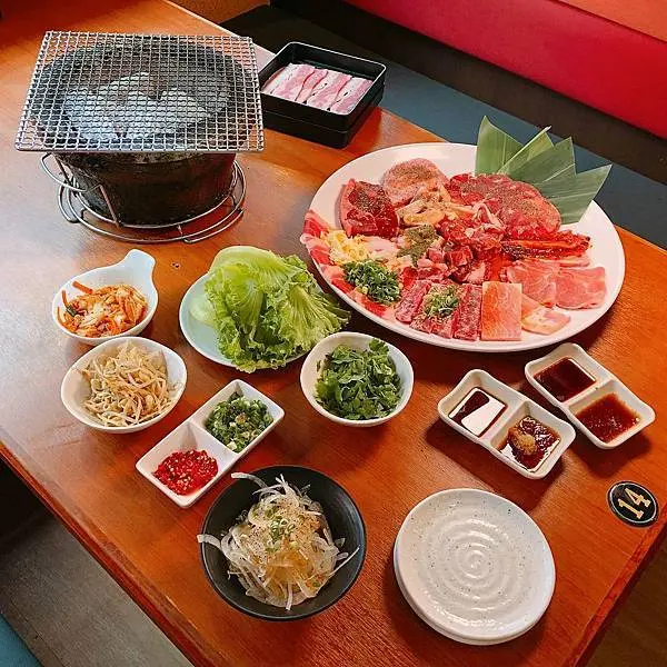 肉控大胃王快來吃吃看！日式燒烤吃到飽，還有和牛漢堡排 | 【台北市中山區-中山站】馬太郎燒肉