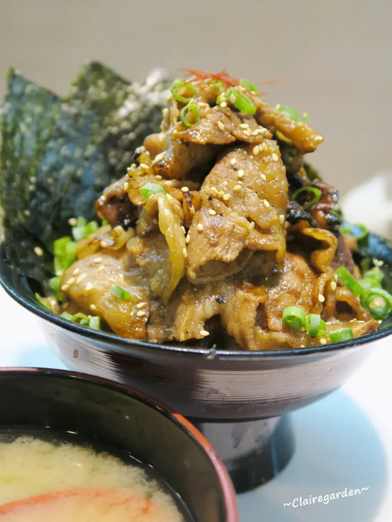 [南崁菜鳥覓食記]台茂 牛角次男坊~視覺系爆量級燒肉丼飯