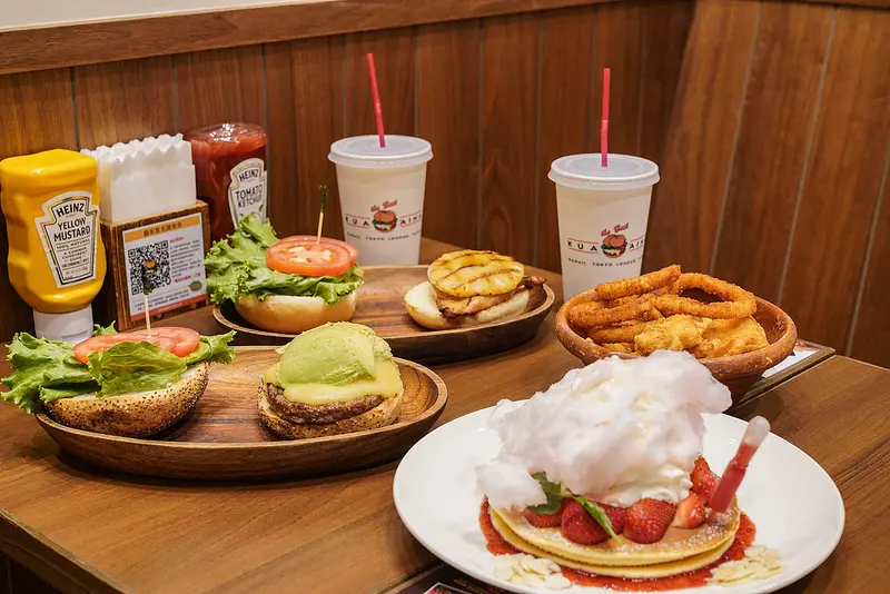 【信義美食】KUA `AINA 夏威夷漢堡｜台中三井 Outlet｜微風信義｜