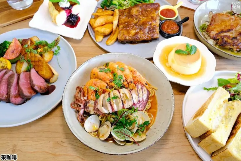 人氣早午餐有超厚蝦堡！采咖啡，自家廚房熬煮貼近食材原味，份量大滿足！