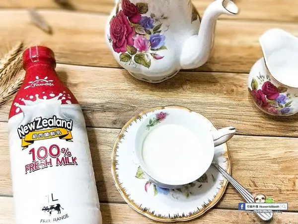 【開箱】Farmlife恆牧紐西蘭全脂鮮乳 –濃醇香的白色美味，品嚐放牧草飼牛的歡愉靈魂，進口的馥郁滋味。