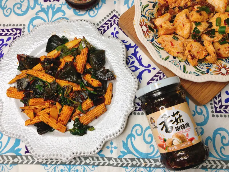 老干媽香菇油辣椒  萬用百搭辣椒醬  簡易創意料理  挑戰五分鐘上菜  便當菜 下酒菜 通通難不倒