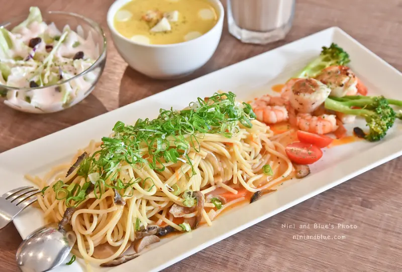  米古 MIGU PASTA ，台中北屯義大利麵，價格平價、份量多- Nini and Blue 玩樂食記