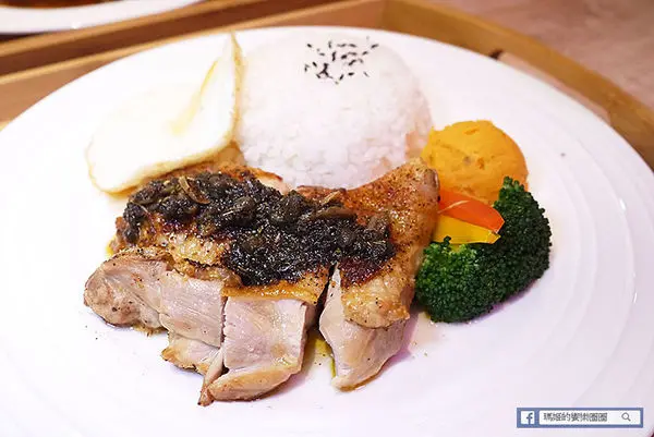 台北南京三民咖啡館【O.L.O CAFÉ】熱帶雨林中的悠閒午后〡免費WIFI聚餐包場不限時咖啡館