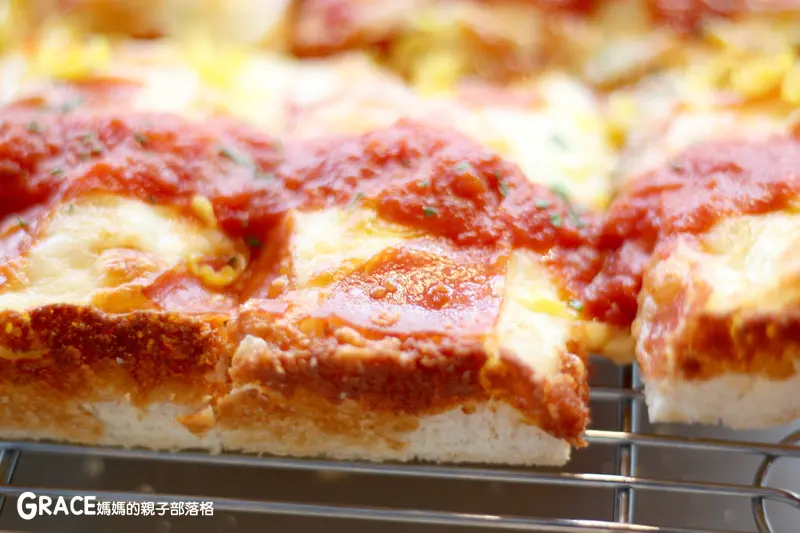 台北萬華區》意舍酒店amba-吃吧》底特律方型披薩太好吃啦~!! 約會氣氛好餐廳推薦 x 寬敞舒適工業風 x 美國&意大利的道地美食(近捷運西門町、 誠品武昌店5F)