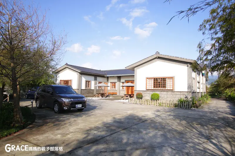 住宿#一家三口放鬆到宜蘭【鄉間雅築】1泊1食~! 空氣好~風景好、三合院式建築、有免費烤肉區、可租借腳踏車(橫山頭農村再生2日遊)