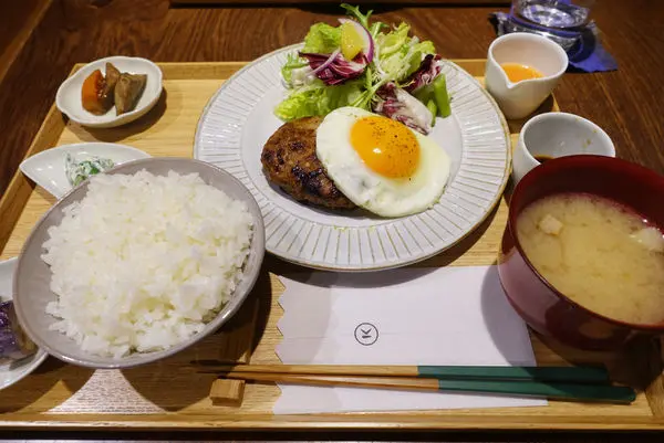 (胖樺食記)公館商圈推薦日式餐廳「小器食堂」/美味道地和風定食/捷運台電大樓站美食/溫州公園旁/華山文創/赤峰街/不收服務費