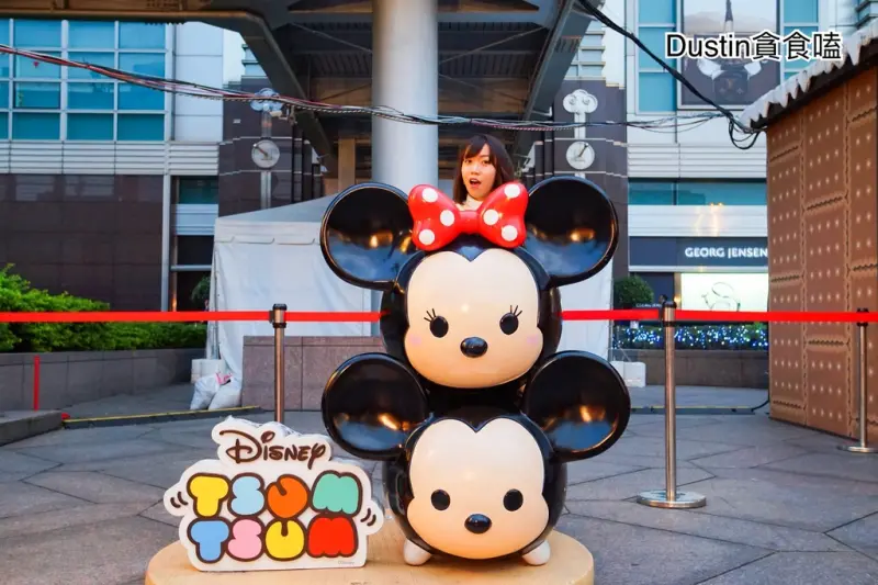 TSUM TSUM派對嘉年華__迪士尼總動員！2018 IG拍照熱門｜影片玩展覽 / 必拍景點 / 野獸國 『台北 · 101水舞廣場』