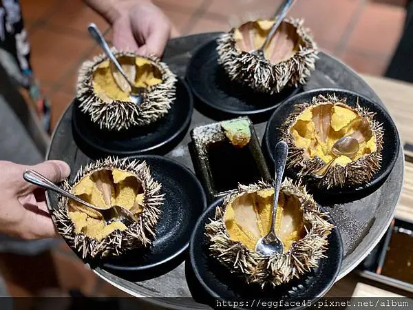 [台北美食]【南島山喜屋】沖繩和牛燒肉酒吧 全台唯一石垣牛 7.8月限定澎湖海膽$120/顆 中山區松江南京站美食 @蛋寶趴趴go