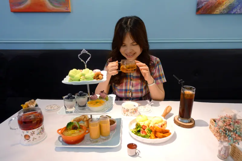 中山站下午茶蛋糕-春日甜Bistro Cafe，中山站早午餐、中山站餐酒館推薦，有三層下午茶好吃又好拍的復古網美餐廳