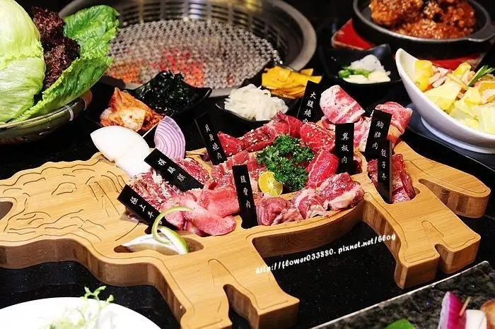 台南美食 就是愛吃烤肉!! 全牛雙人套餐新登場，喜歡吃牛肉的朋友不要錯過啊!還有『豬』事圓滿慶豐收，韓式尾牙春酒宴，韓國炸雞|拌飯『東大門韓國烤肉料理館』